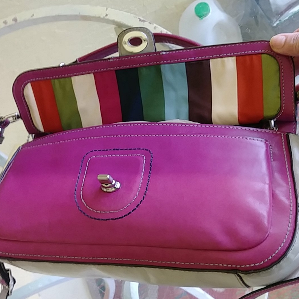 GORGEOUS BERRY COLORBLOCK FULLGRAIN LEATHER 2012  COACH 70TH ANNIVERSARY WILLIS… - Picture 4 of 17